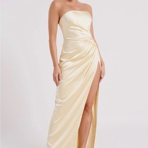 selling meshki strapless dress size small